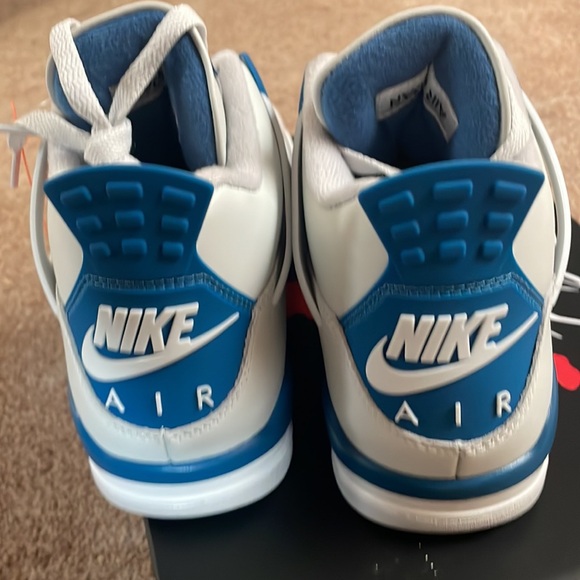 Jordan 4 Retro Military Blue - Picture 3 of 7